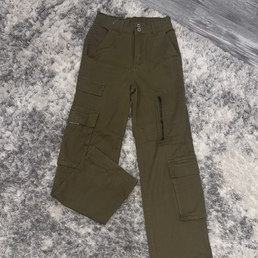 SHEIN Olive Cargo Pants